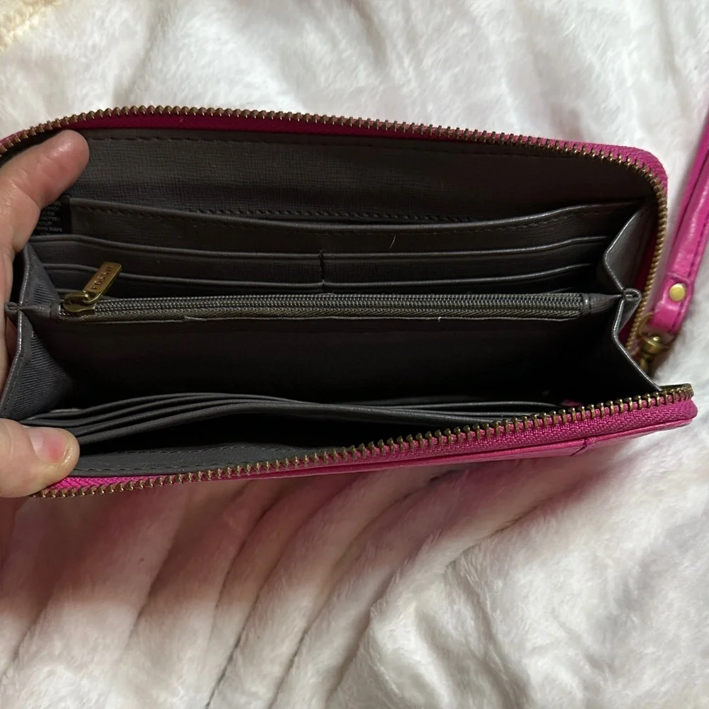 Fossil Pink Leather Wristlet
